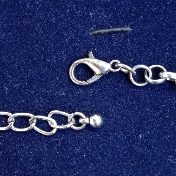 Beautiful Bib Necklace/Earrings Set + FREE GIFT - Picture 8 of 16